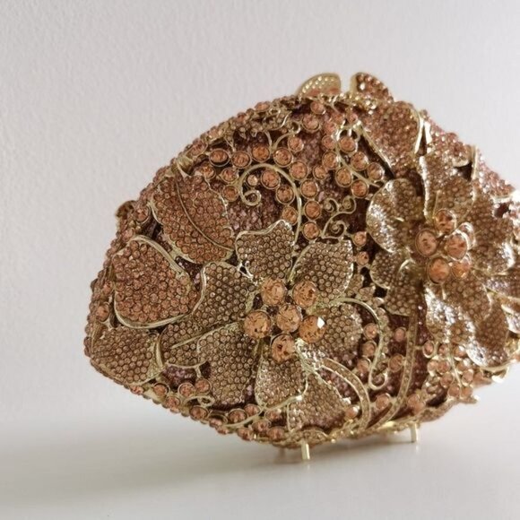 Exquisite Crystal Anemone Garden clutch evening purse in rose gold tone - Picture 2 of 9